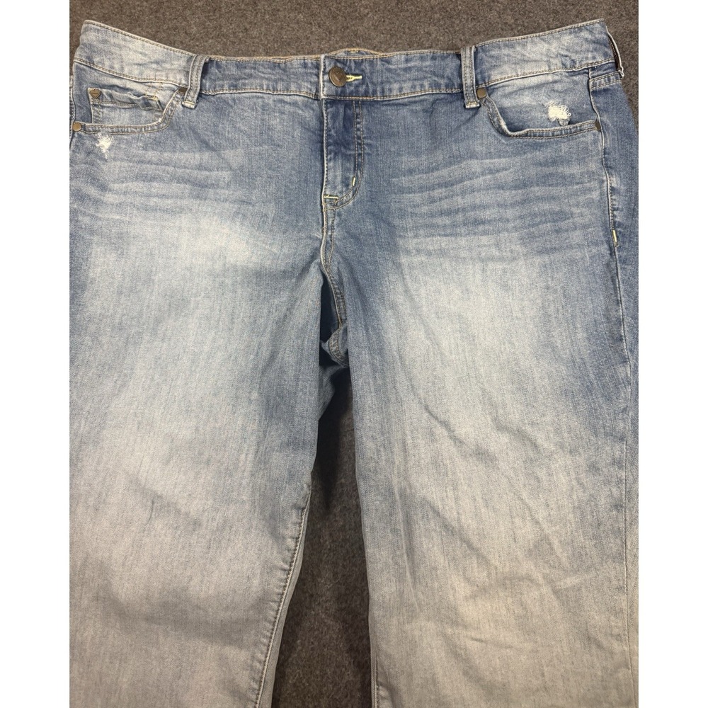 Torrid Women's Skinny Fit Ombre Light Wash Cropped Jeans Size 22